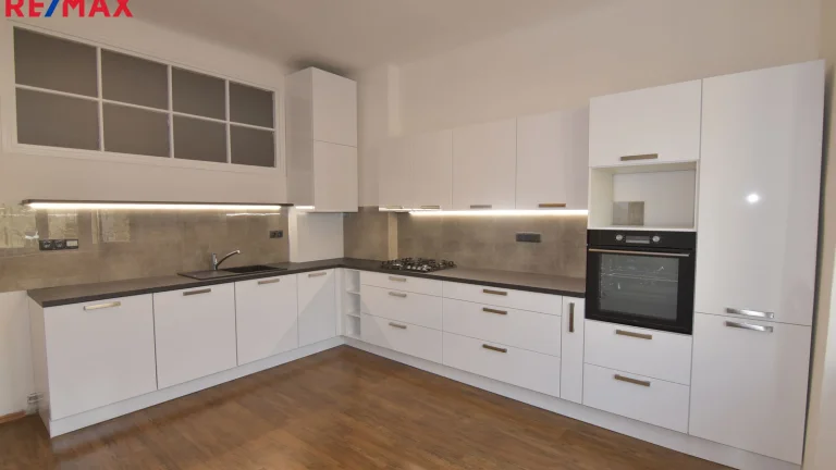 Pronájem bytu 1+1 v osobním vlastnictví 70 m², Olomouc (ID 160-NP02727)