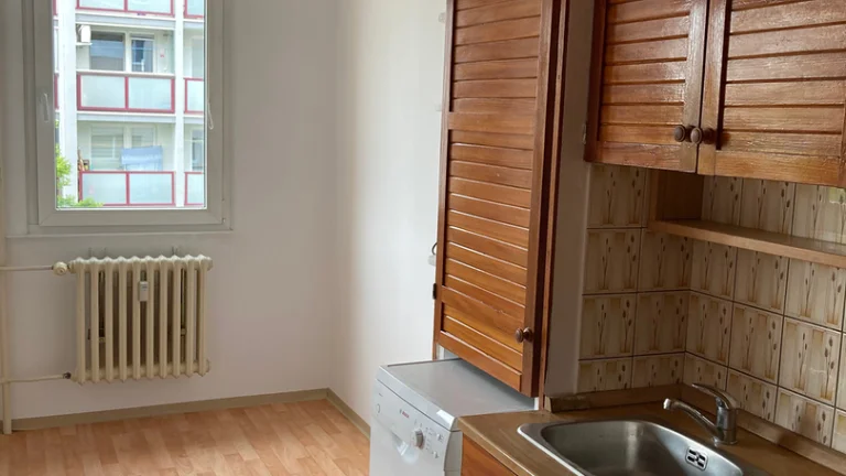 Pronájem bytu 3+1 v družstevním vlastnictví 64 m², Praha 4 - Lhotka (ID 325-NP00092)