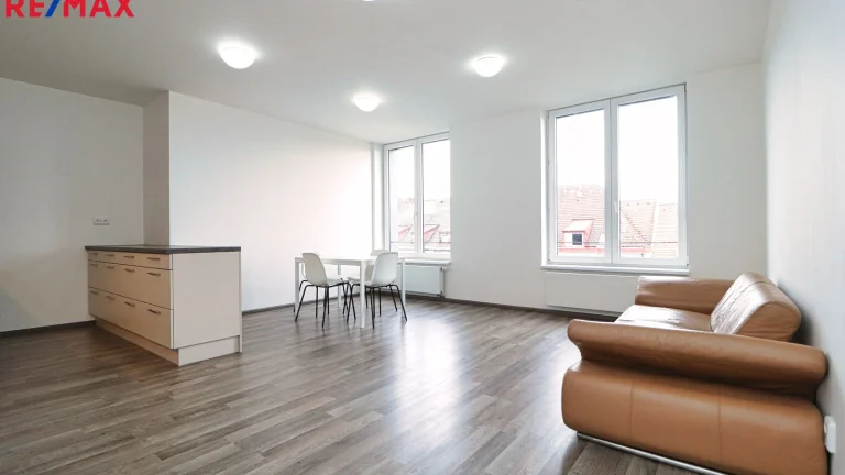 Pronájem bytu 3+kk v osobním vlastnictví 95 m², Praha 4 - Nusle (ID 114-NP10046)