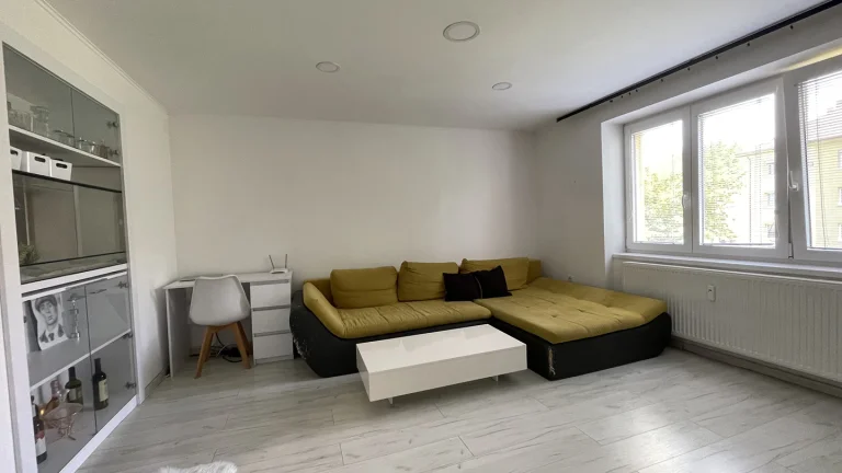 Pronájem bytu 2+1 v osobním vlastnictví 64 m², Hodonín (ID 163-NP05012)