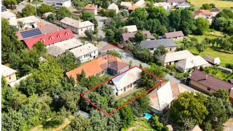 Kamenný rodinný dom vhodný ako chalupa | Budiná