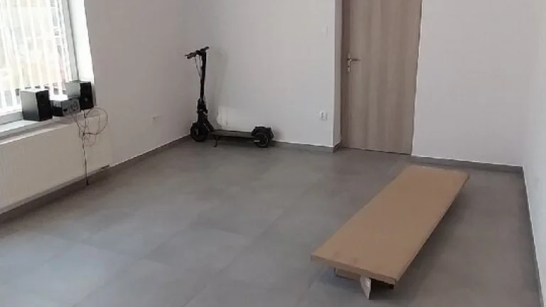 Prenájom miestnosti 28m²/Krompachy ul.SNP 57