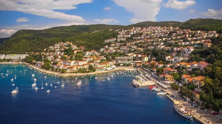 Chorvatsko Istrie Rabac stavebny potemek