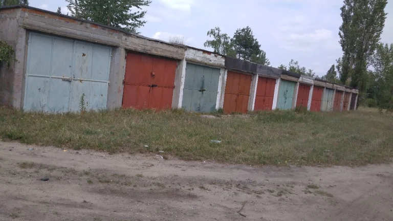 Garáž ve Staré Boleslavi k pronájmu
