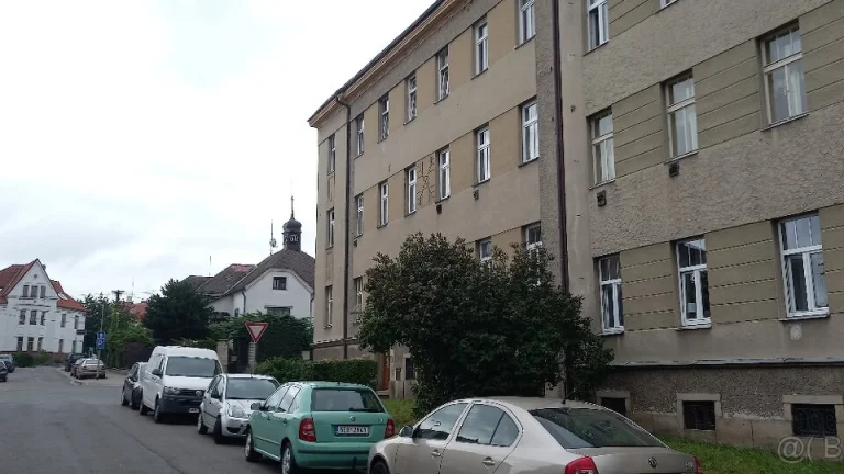 SLEVAProdám byt 4+1 v Chrudimi Heydukova ul.106 m