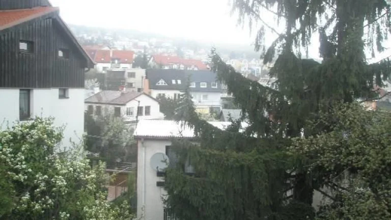 Samostatná izba v rod.dome na Kolibe HLAVNÁ UL za 350 €