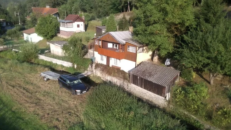 Prodej chaty 39m² (pozemek celkově 406m²) , Čišovice-Bojov