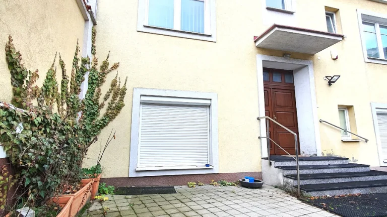 >>>PEKNÝ DOM NA PODNIKANIE- rôzne využitie - PARKING v cene