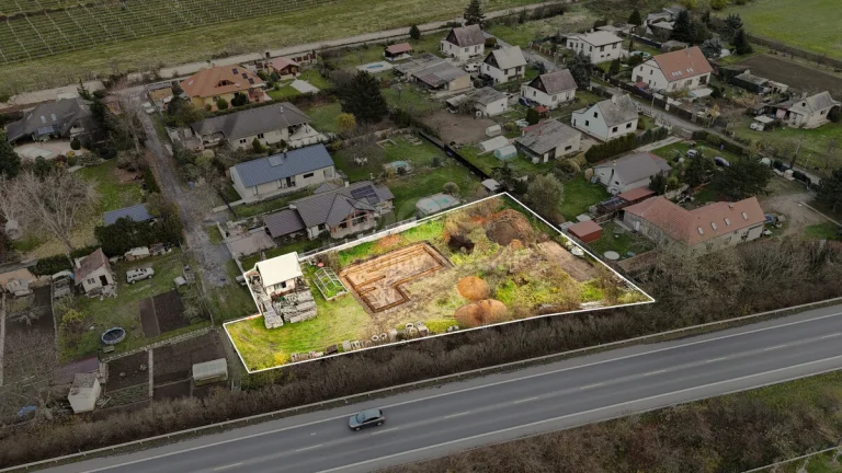 Prodej pozemku k bydlení, 1618 m², Mělník