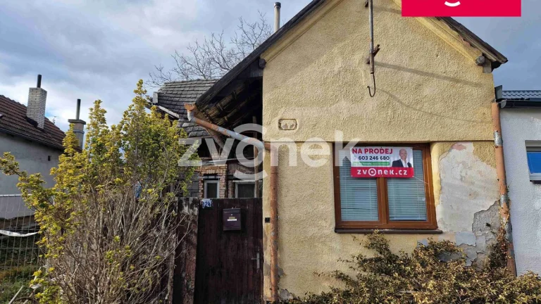 Prodej rodinného domu 1+1 v Huštěnovicích.