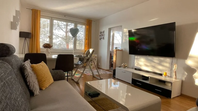 Rezervované-Na predaj 3 izbový byt 82m2 s garážou, Tomášovce