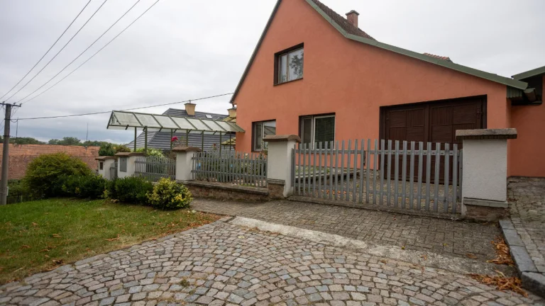 Prodej, Rodinné domy, 358,64 m² - Jenišovice