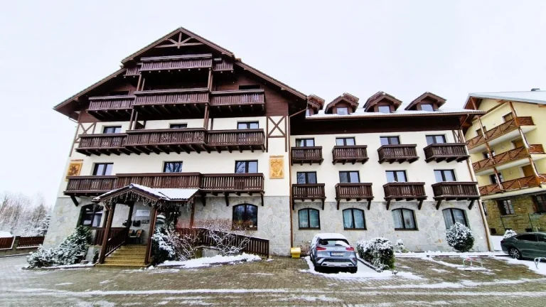 EXKLUZÍVNE Predaj 3 izbový luxusne zariadený veľkorysý apar