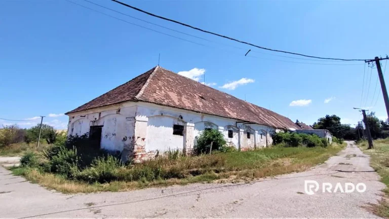 RADO | Hospodársky majer | 29,120m² | Petrova Ves