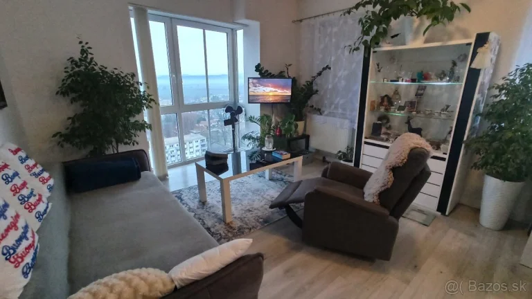 Apartmánový byt s jedinečným výhľadom, najvyšší byt v LC
