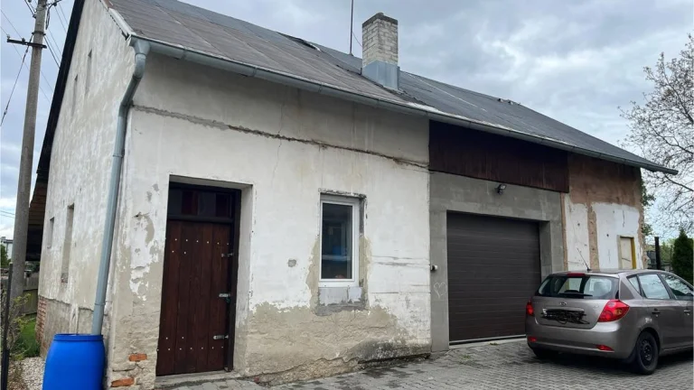 Pronájem skladu/servisu 96 m2, pozemek 200 m2, Krásné Pole