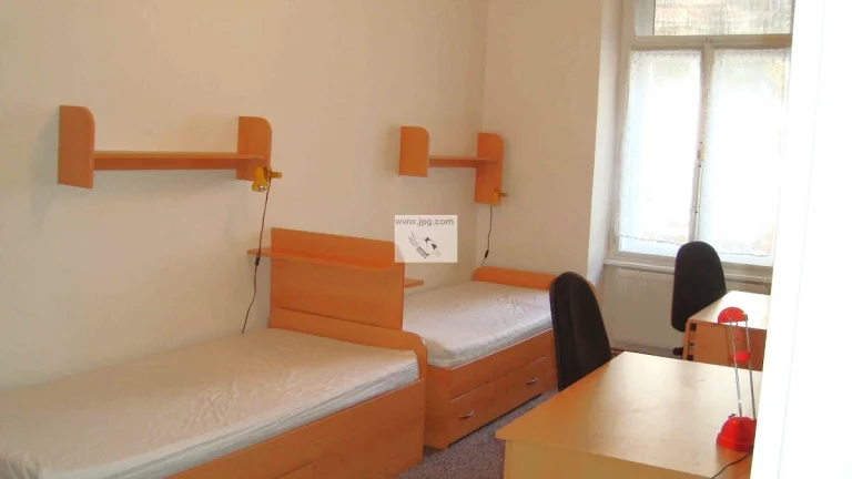 1 studentka na 2.lůž. pok. ke studentce, 2+1, pračka, centr