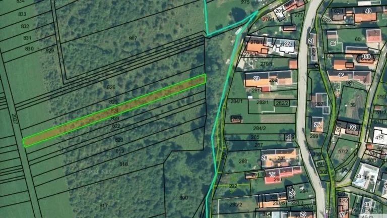 Pozemok v obci Prosiek, v tesnej blízkosti intravilánu, 8€/m