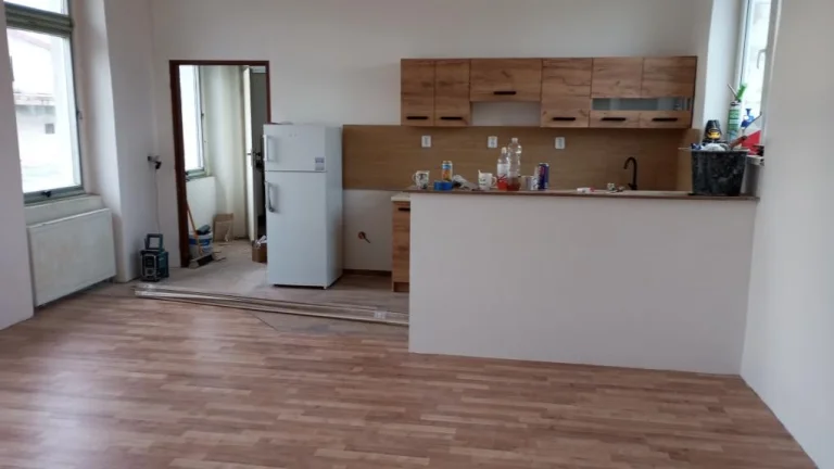 Pronajmu větší 2+1 v Chrasti
