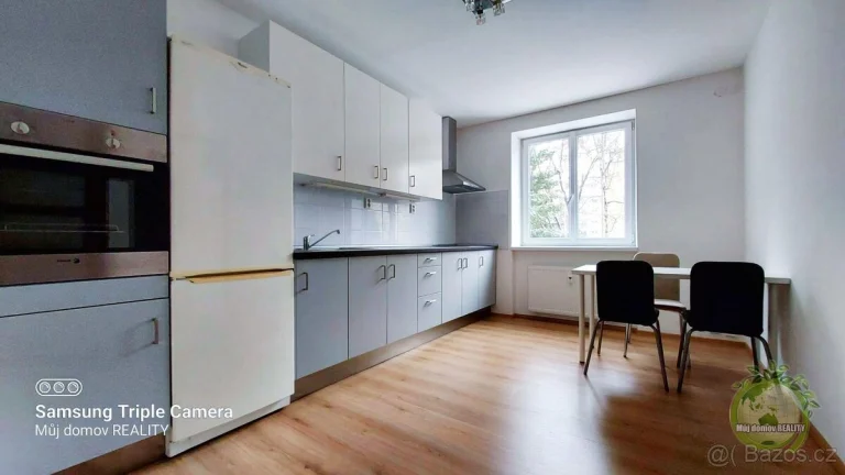 Podnájem byru 1+1, 33,3m2, po kompletní po rekonstrukcí, Pra