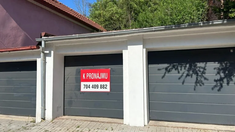Pronájem garáže Bílina Zátiší 19m2