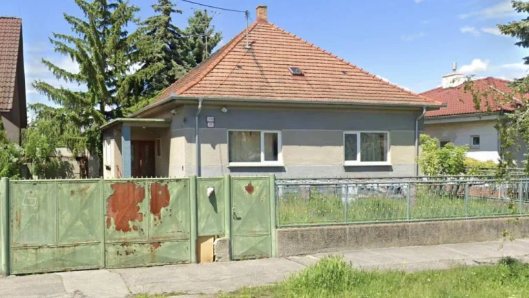 Babony TRE | Na predaj stavebný pozemok s RD, 863m² - P. Bis