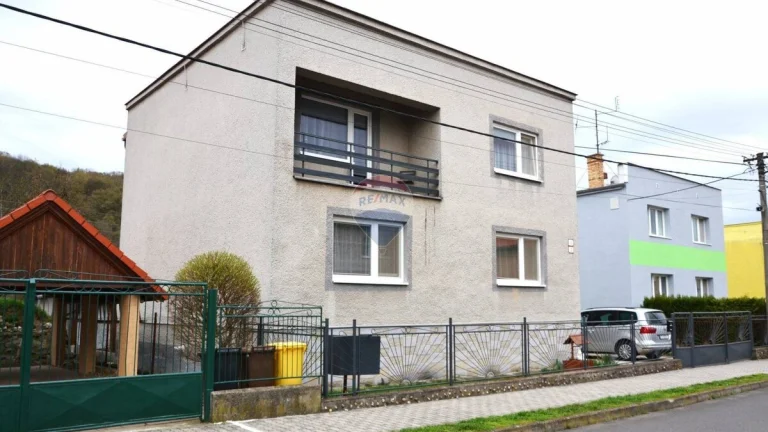 Na predaj komplet zrekonštruovaný rodinný dom v meste Poltár