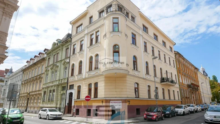 Bez provízie RK, Kancelária 106 m2, Historická budova,...