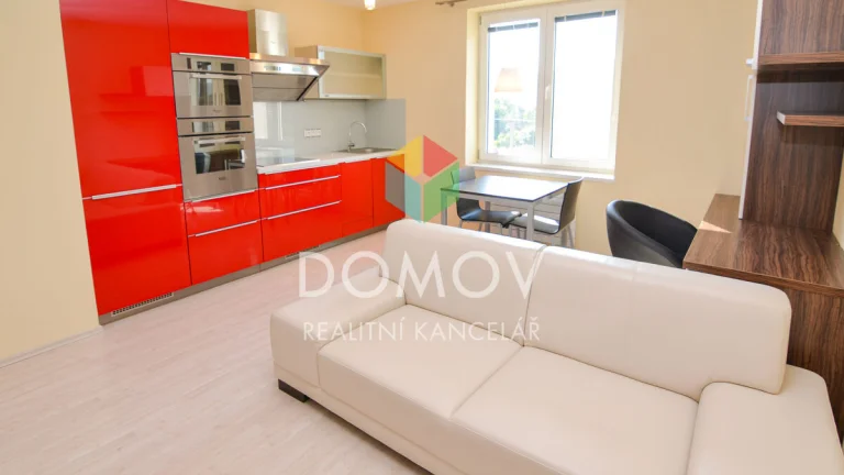 Cihlový byt 2+kk, 55 m2, Beroun