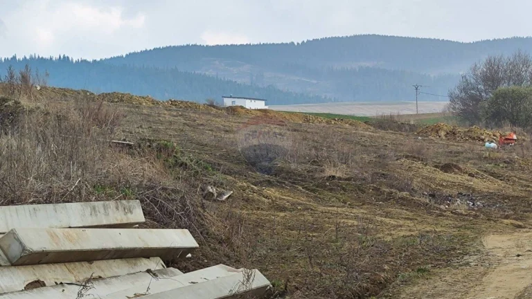 Predaj stavebného pozemku 5335 m2,Ťapešovo