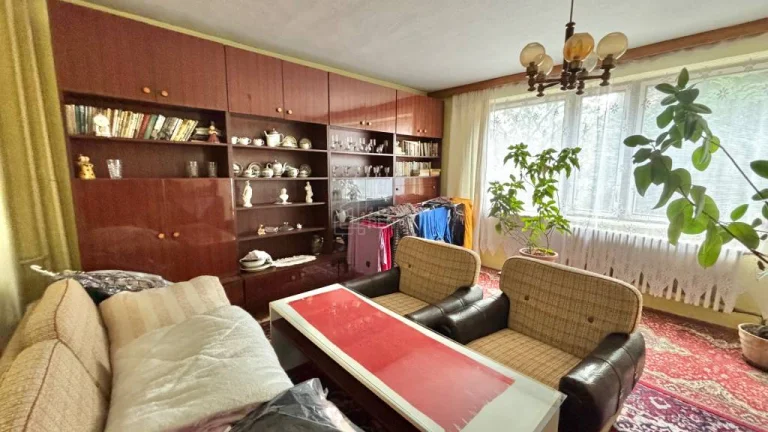Predaj priestranného rodinného domu v centre Olešnej (MO)