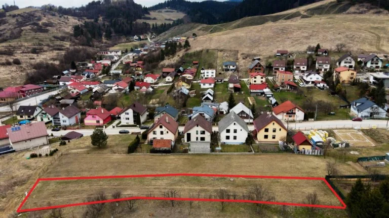 NA PREDAJ STAVEBNÝ POZEMOK 1152 m2, STARÁ ĽUBOVŇA;
