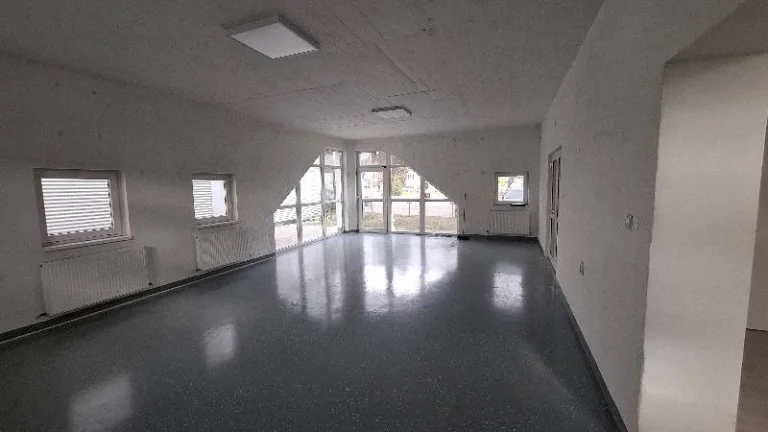 Kancelárie-prenájom 90m2 blízko centra v Žiline s parkovaním
