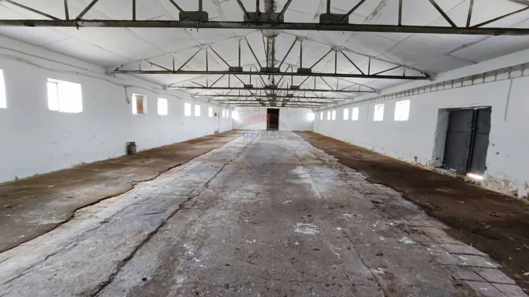 Prenájom haly 1400m2,Rabča