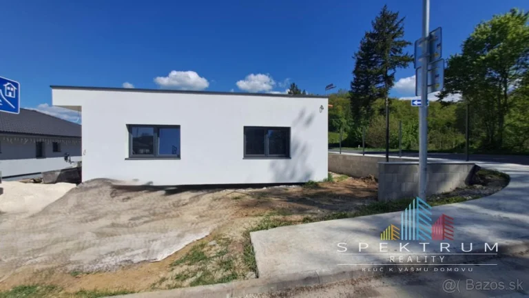 Lukratívna ponuka 2 novostavieb v Uhrovci , poz. 527m2 a 59