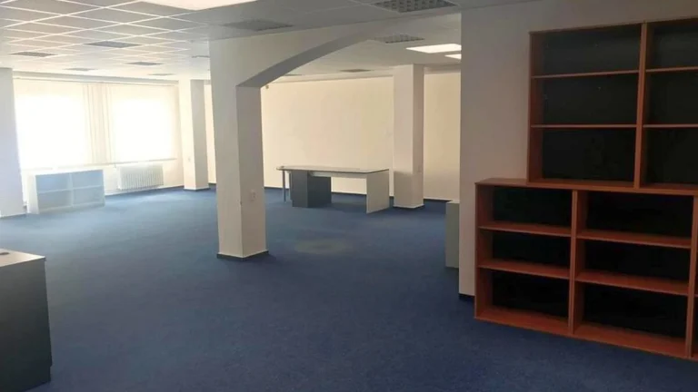 Priestranné ADMINISTRATÍVNE priestory v centre mesta Trnava