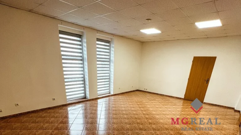 Prenájom kancelárií 36 m2 a 40 m2 v širšom centre Trnavy