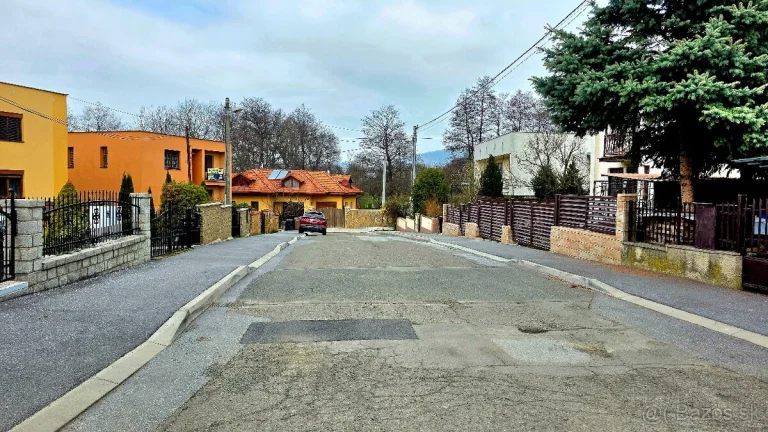 DOM S 2 BYTMI, PREŠOV