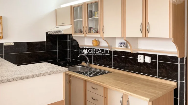HALO reality - Predaj, jednoizbový byt Banská Bystrica, Radv