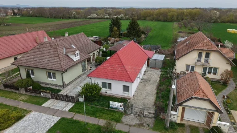 Na predaj ihneď obývateľný rodinný dom v obci Rastislavice
