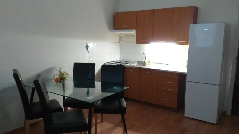 Na prenájom dvojgarzónka v Komárne