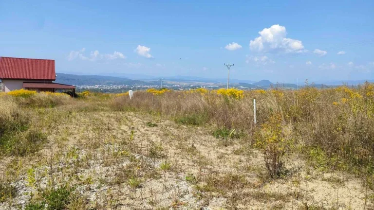 ZĽAVA MOŽNÁ STAVEBNÝ POZEMOK - INVESTÍCIA, 676 M2, RUSKÁ NOV