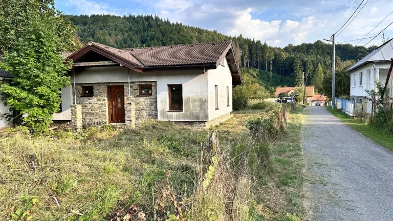 Rodinny dom na predaj s pozemkom