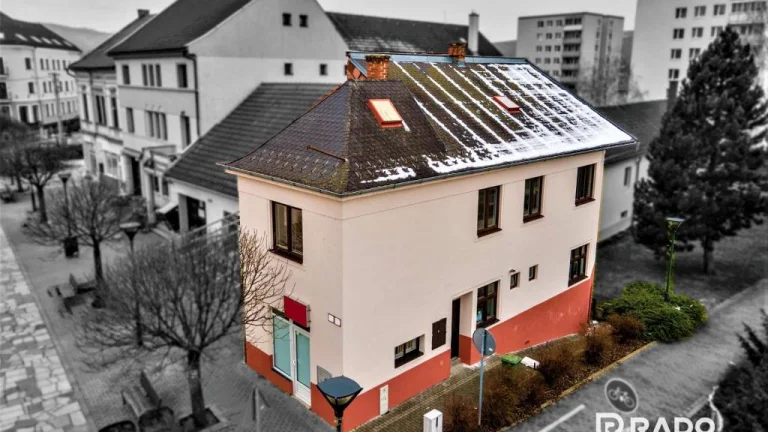 RADO | Multifunkčný 4 izbový RD 140m² | Brezová pod Bradlom