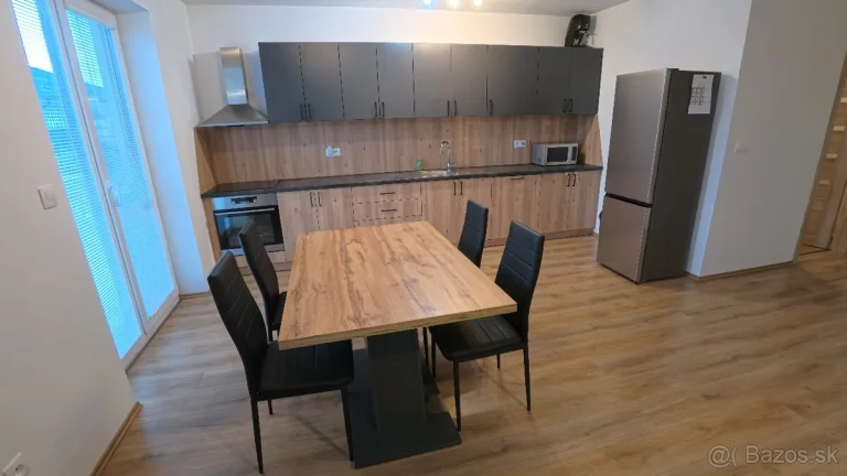 Lehnice-3 izbový nový mezonetový radový dom