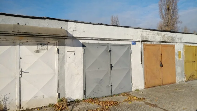 Predam Garaz na Teplickej ulici