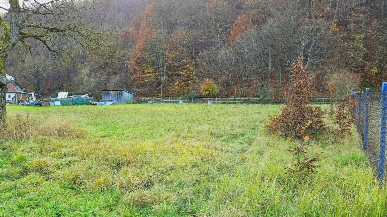 Stavebný pozemok 706 m2, Horná Mariková