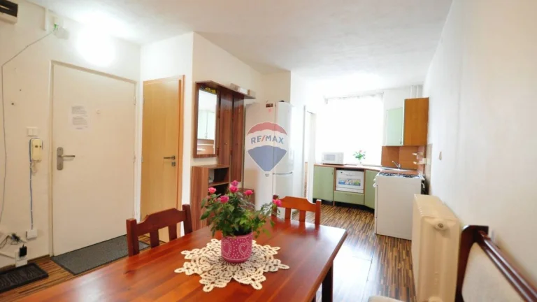 PREDAJ, 2-izbový byt s balkónom, Vysoké Tatry, Tatranská Lom