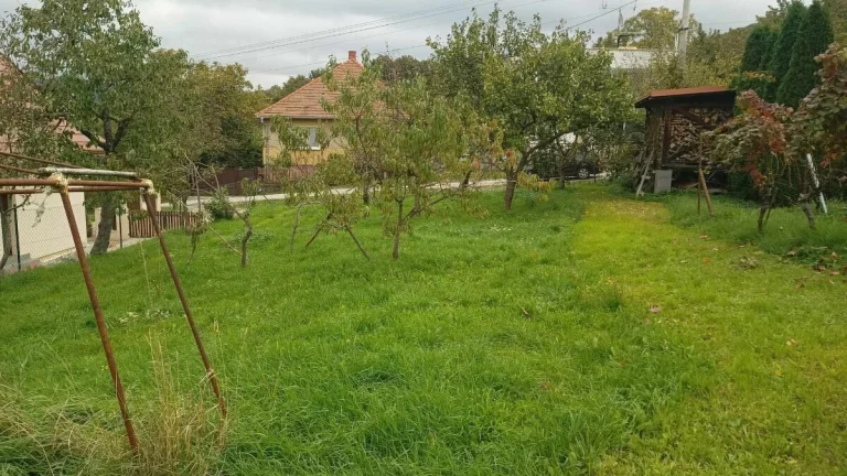 Na predaj stavebný pozemok 600m2 v obci Obyce