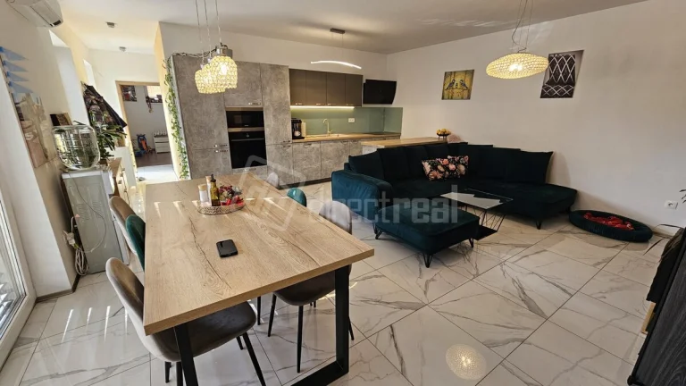 Moderný 3 izbový byt 78 m2, zimná záhrada 9,83 m2, kr…
